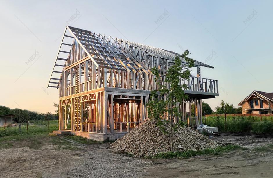 construire locuinta cu mansarda pe cadre metalice preasamblate Brasov
